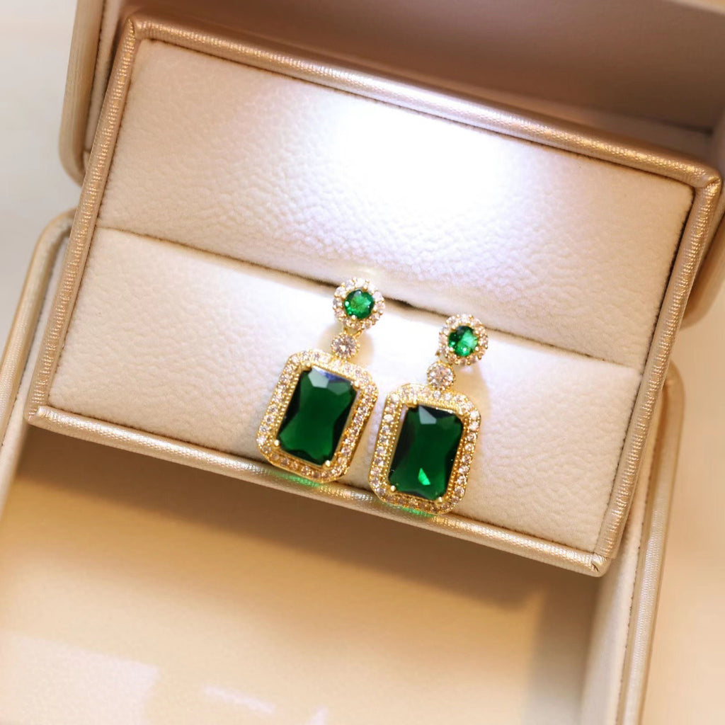 Emerald Grace Jewelry Set – Timeless Ethnic Elegance